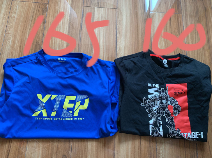 出一些儿童短袖和裤子，按顺序是特步T，36...