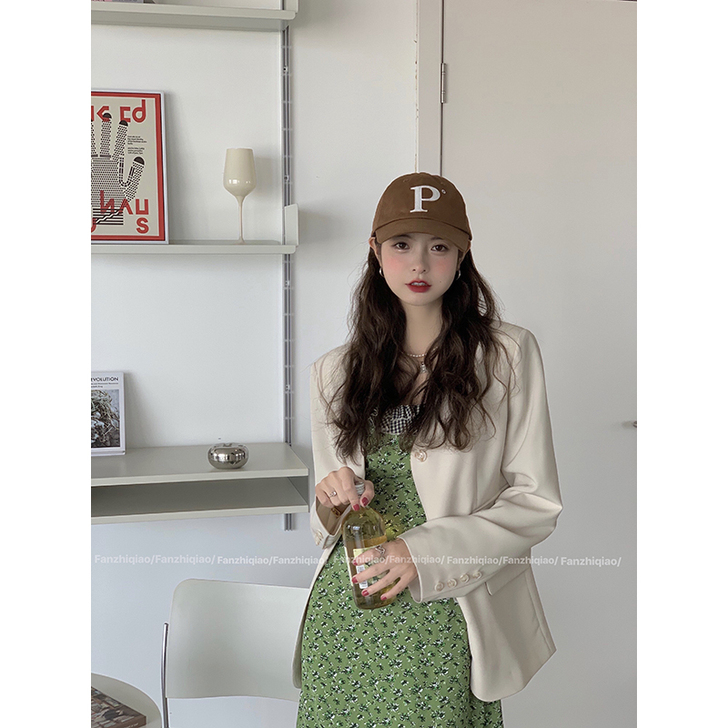 范智乔 V领杏色西装外套女春秋季薄款高级感...