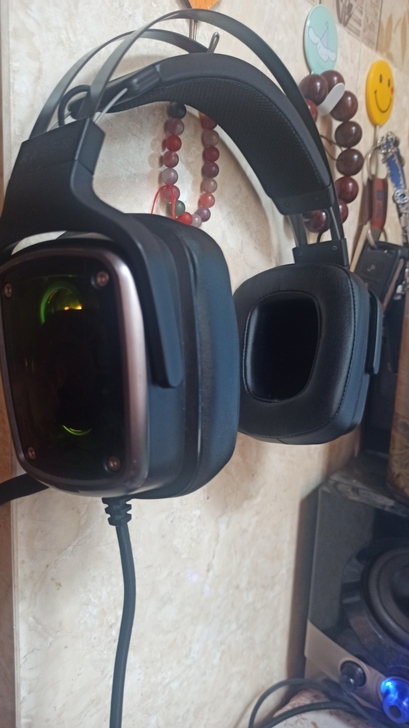 雷蛇迪亚海魔7.1声道耳机