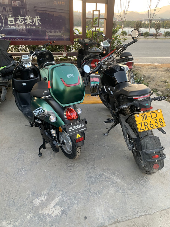 急出！低价卖 永久小龟王电动摩托车60V2...