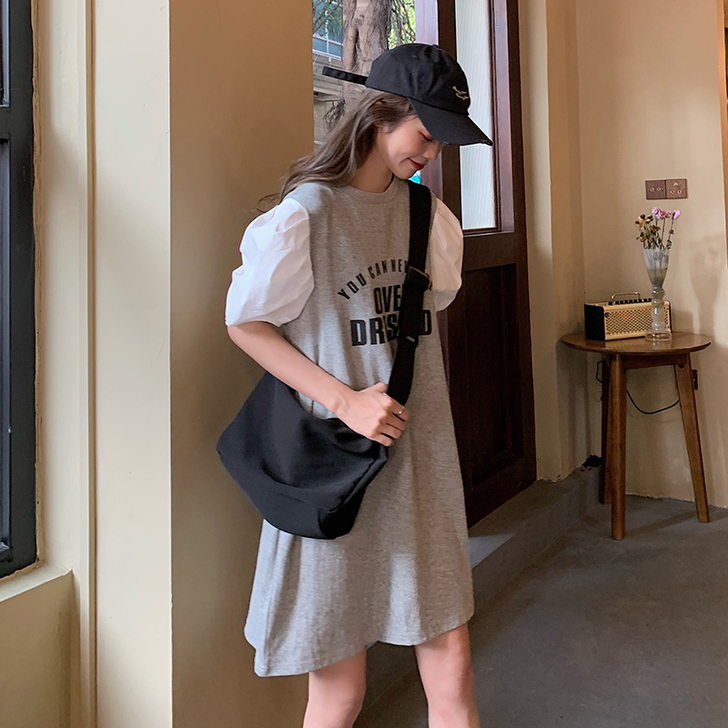 2020新款欧洲站韩版宽松泡泡袖休闲连衣裙...