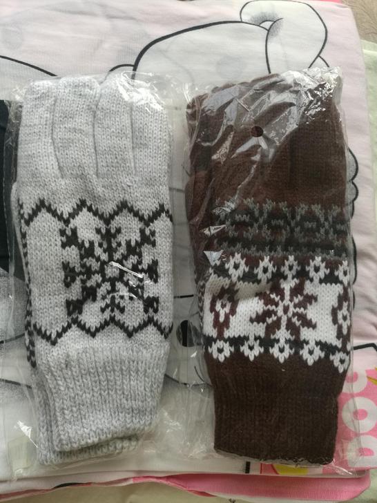 汤尼俊士男手套李宁防风保暖线帽森马太阳眼镜...