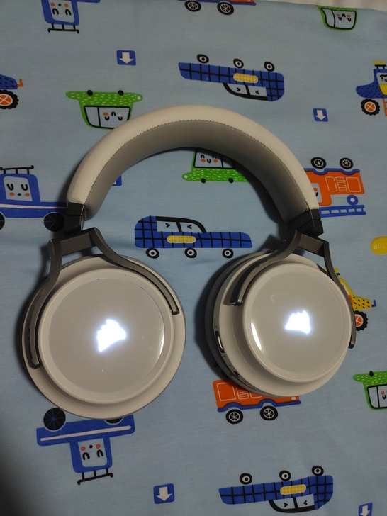 海盗船鉴赏家，时尚白，RGB游戏耳机，7....