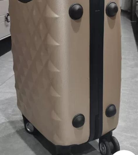 低价转让拉杆旅行箱一个,20寸登机箱,钻石...