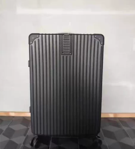 【转让全新未拆封】 黑色28寸行李箱家用学...