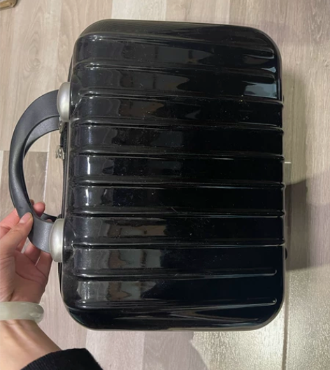 30CM的旅行小行李箱，可带上飞机，防水，...