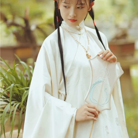 出 兰若庭汉服太平有象秋冬织金马面 圈金立...