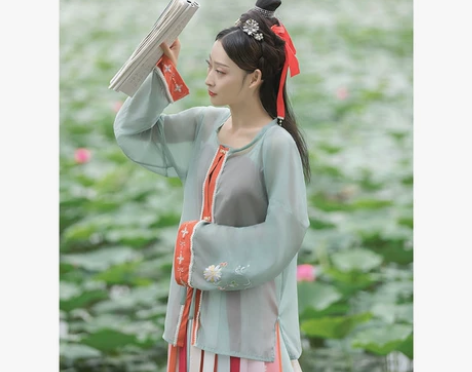 五五年原创汉服 这款放量有点小  我买的L...