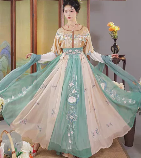 耀春花瑶归汉服女正品原创中国风坦领三件套半...