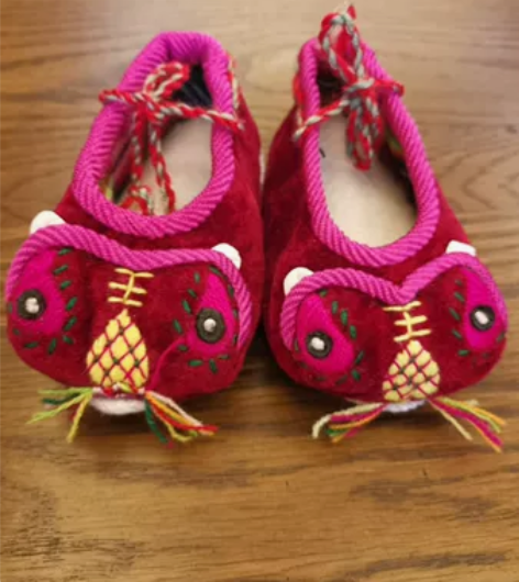 手工虎头鞋，全新，从未穿过，内里长度：11...