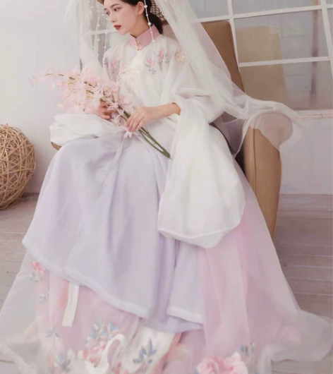 宴山亭雾里花原创传统汉服竖领大襟、齐腰裙两...