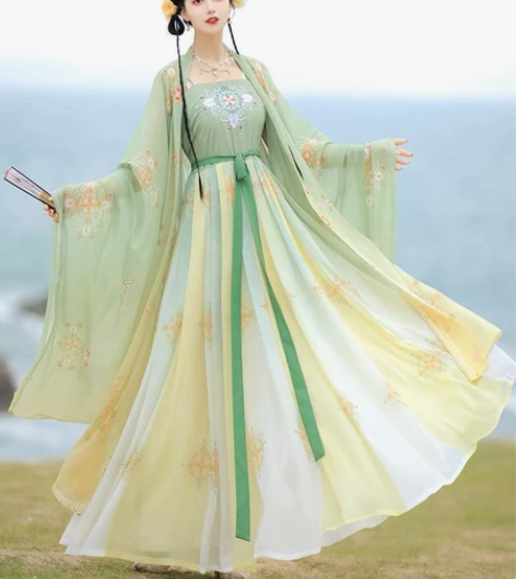 劲合汉服 S码 全新 朋友送的，售出不退换...