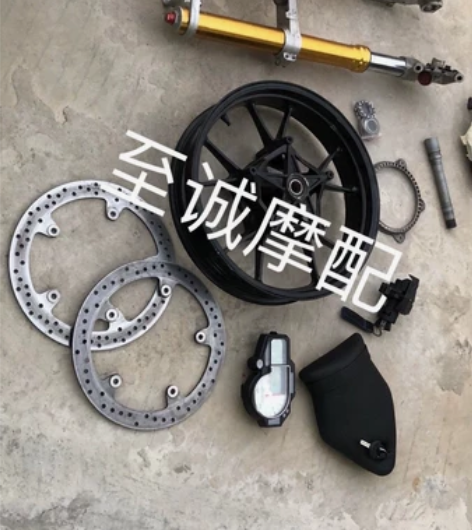 宝马双R配件，原装拆车配件，便宜出售 专业...
