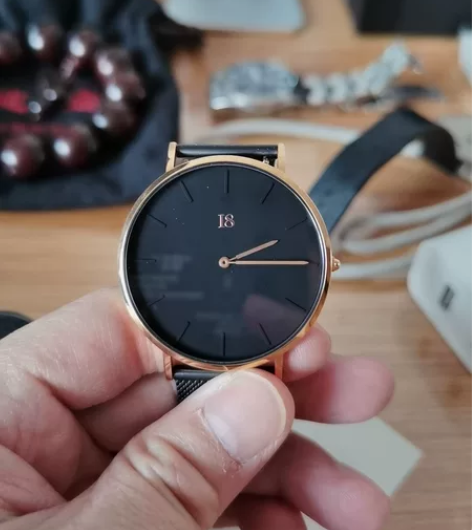 米家石英表 新旧如图 无划痕 出售不退 感...