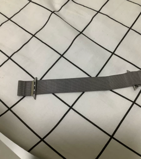 出42cm的不锈钢表带，成色一般，原装正品...