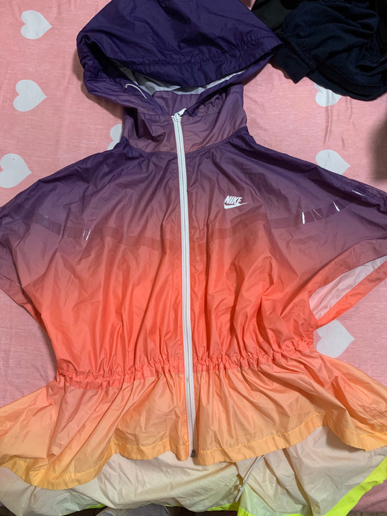 NIKE耐克 防风防晒皮肤夹克防风衣 穿起...