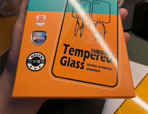 换手机了，出12pm钢化膜，一共四张，两张...