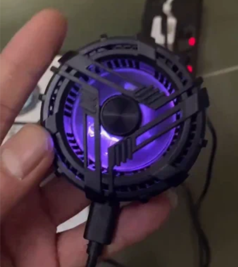 【极速降温，强力吸附】手机散热器半导体磁吸...