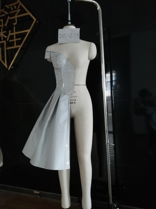 辅助艺考服，参赛作品