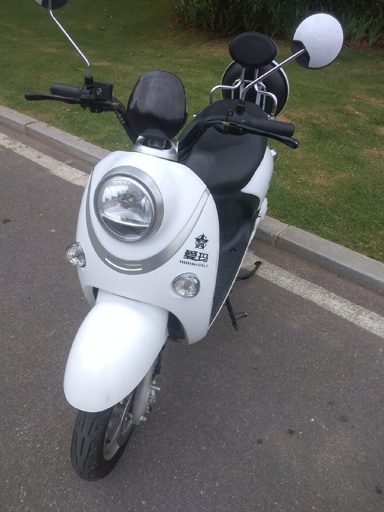 7爱玛电动车99成新.可以跑80-100公...