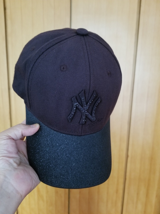 购买有赠品的mlb帽子,正品,实体店购买,...
