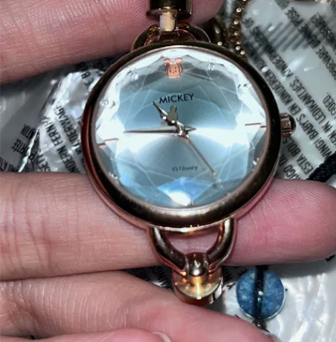 迪斯尼正港联名表绝版 石英表 表准 钻全部...