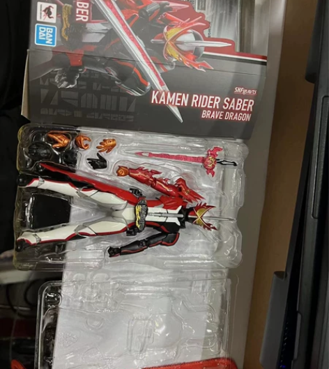 万代 shf圣刃 勇气之龙 假面骑士sab...
