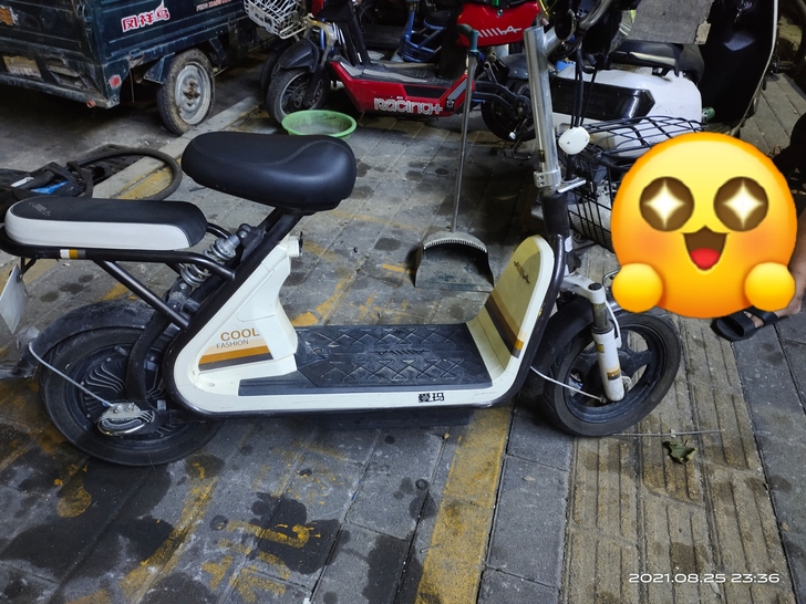 锂电池爱玛电动车，有事联系:1333360...
