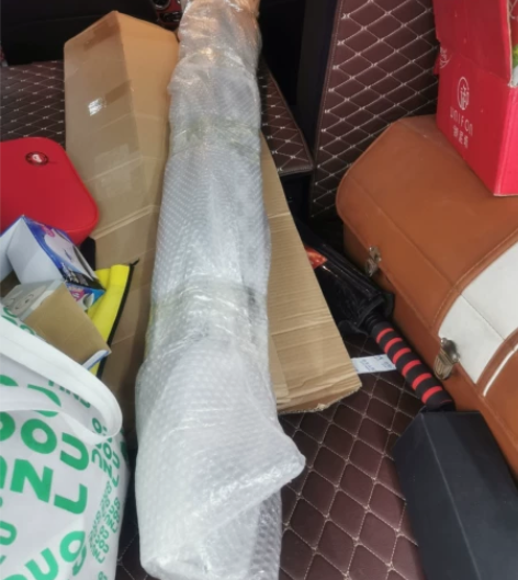 2020款bj40城市猎人版，原厂原车脚踏...