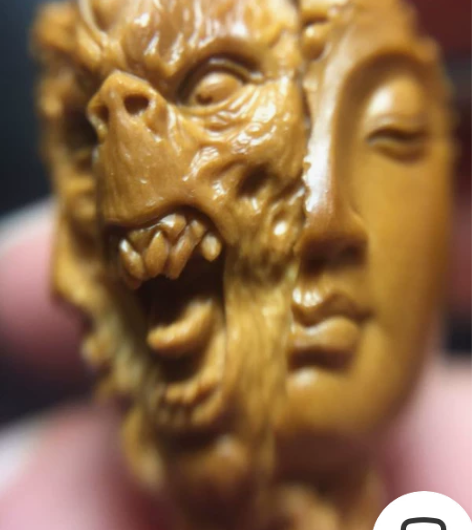 天鹰老师本工核雕作品——念之间，也叫魔由心...