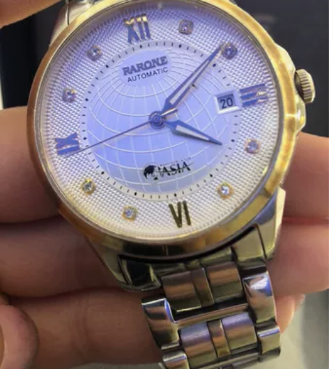 雷诺机械男表,手表有小瑕疵,不影响R佩戴,...