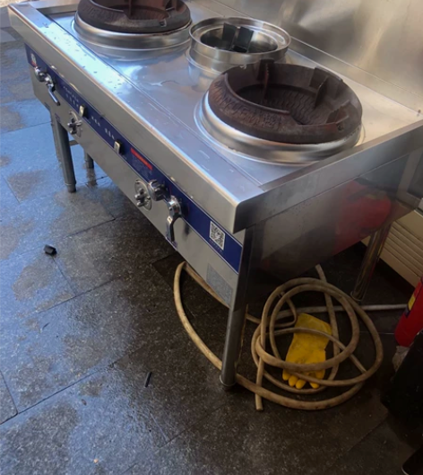 燃气炒炉转让，全新只用了1个月，店不开了，...