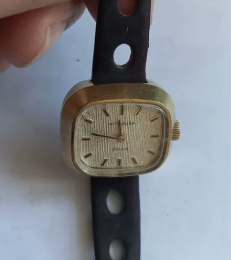 瑞士产威娜欧牌女表 镀金表壳直径26.7毫...