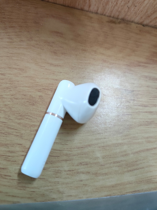 QCY t8  单独一只右耳 去年十月底购...