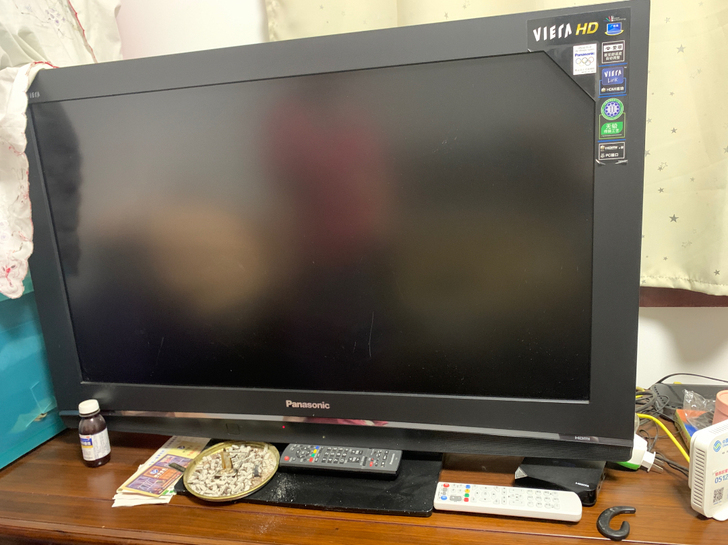 松下液晶ips硬屏37寸液晶电视，具体参数...