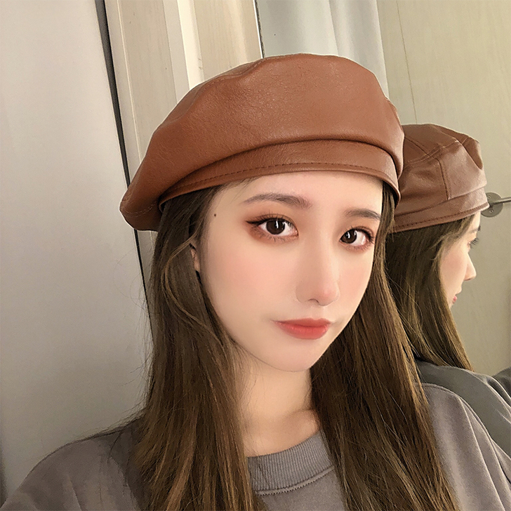 新买的 试戴了一下不适合我的脸型 帽子女韩...