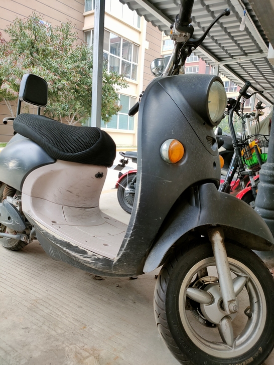 回老家 急出电动车 续航50km 最高时速...