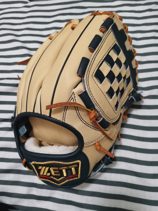 新到日版棒球手套