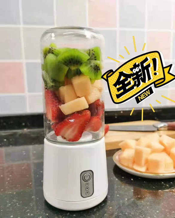 处理一批USB充电便携式榨汁机18元包邮