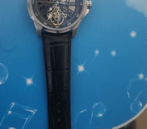 出售手表。包邮400元 价格好商量，有喜欢...