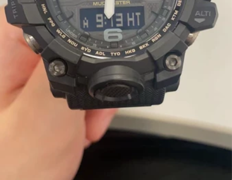 卡西欧手表一代，带了不超过十次。包装备件都...