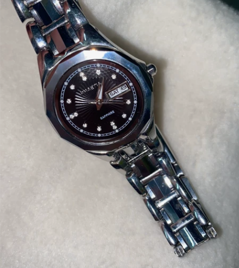 雷帝亚正品女表 什么型号不知道姐姐送给我的...