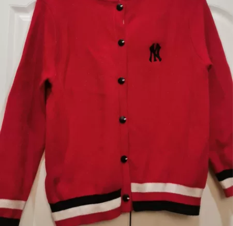 棒球针织外套,有一定厚度,中等身材都能穿,...