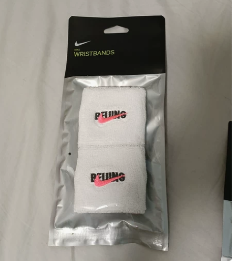 nike运动打篮球护腕和护指，全新 正品，...