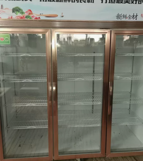 银都三门展示柜 长1米8 宽70 高1米9...