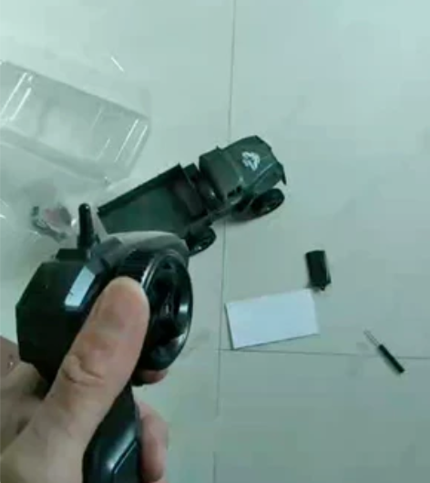 2.4g遥控6x6 适用年龄：12岁 适用...