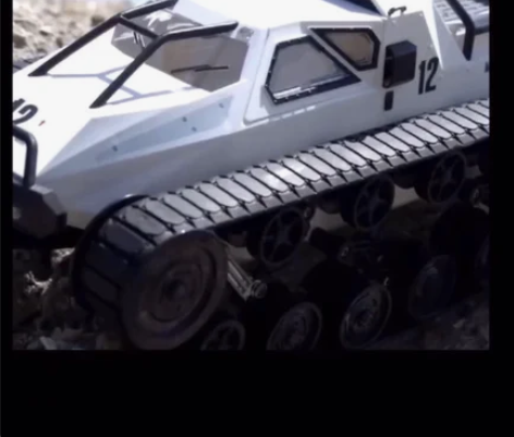 成人儿童大号四驱履带遥控坦克模型玩具,充电...