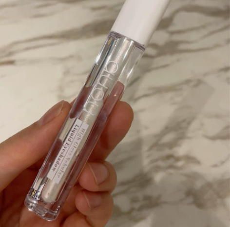 全新 auou艾遇液体眼影 S02 不议价...