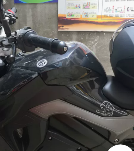 东坡区 贝纳利小迅龙电喷水冷150 个人车...