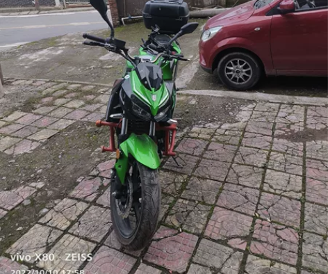 去年十月在店里买的代步用的，骑了小半年，今...